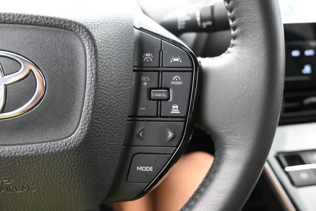Used 2023 Toyota bZ4X AWD image 20