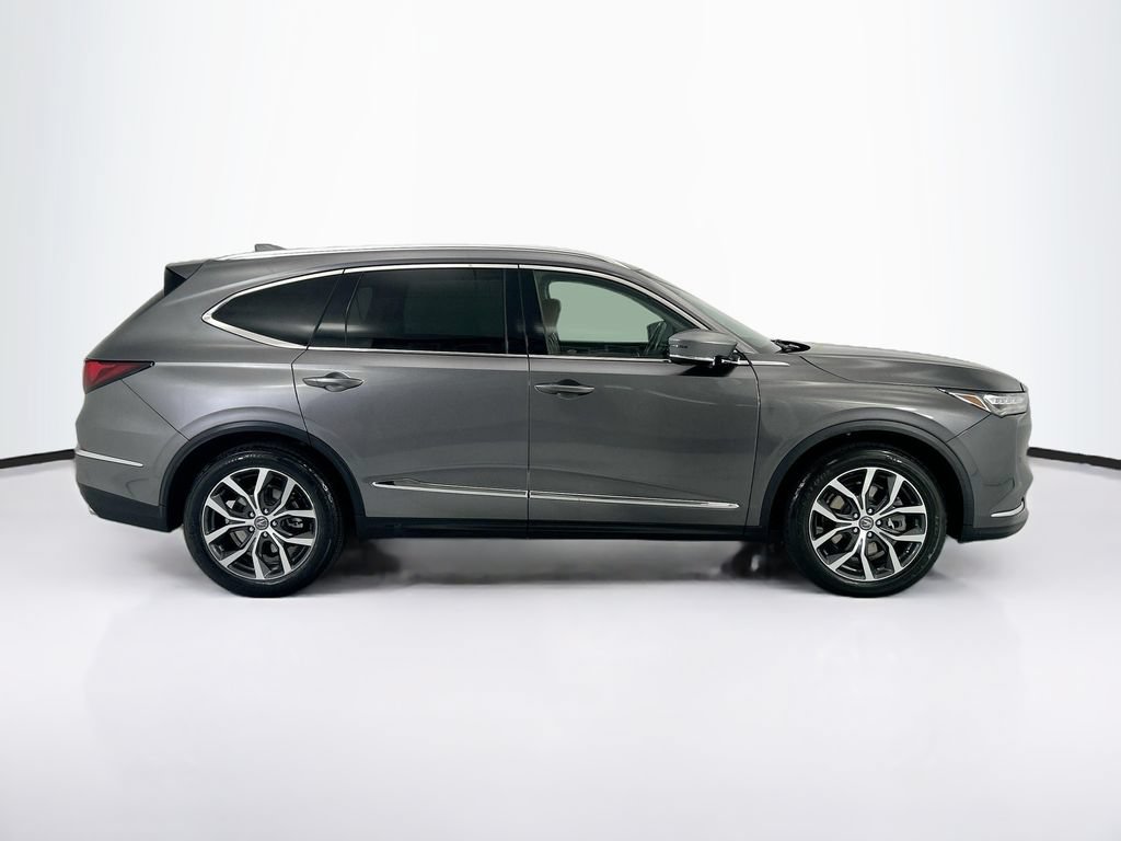 Used 2022 Acura MDX w/ Technology Package AWD/4WD image 4