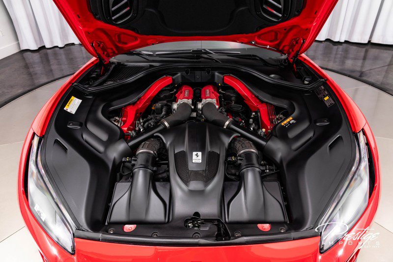 Used 2019 Ferrari Portofino image 7