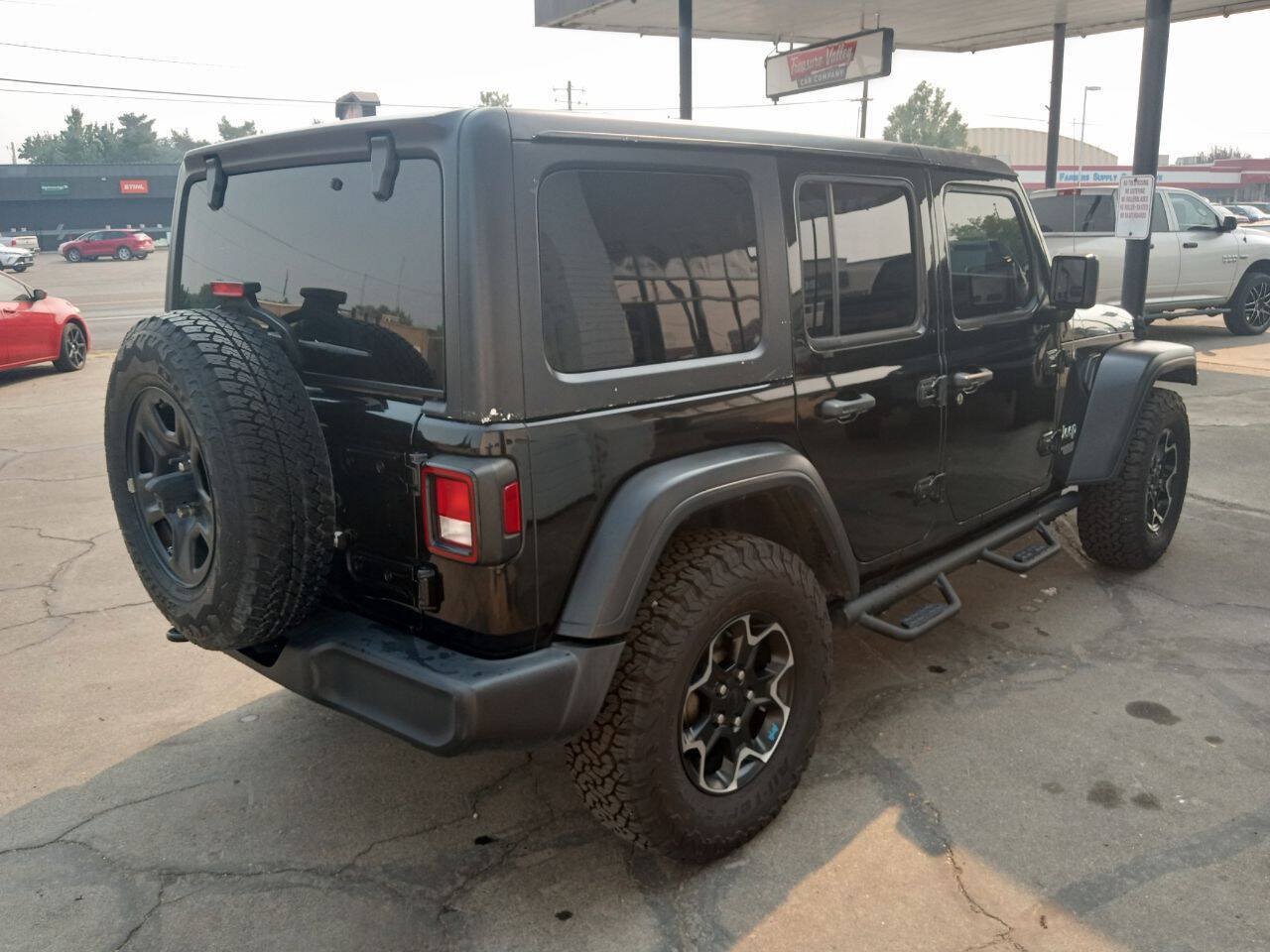 Used 2018 Jeep Wrangler Unlimited Sport AWD/4WD image 6