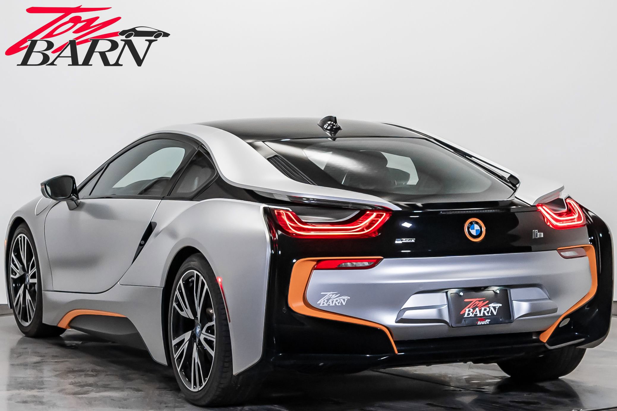 Used 2015 BMW i8 image 3
