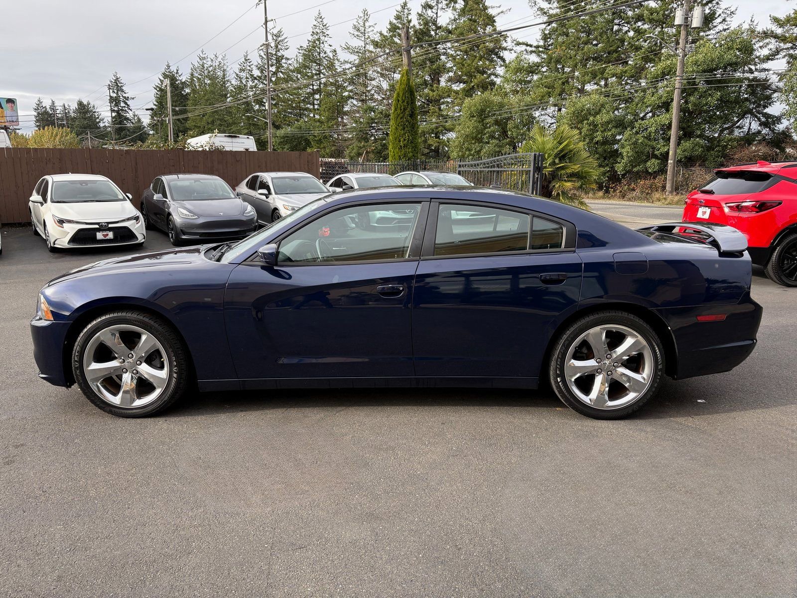 Used 2013 Dodge Charger SXT w/ Rallye Appearance Group image 4