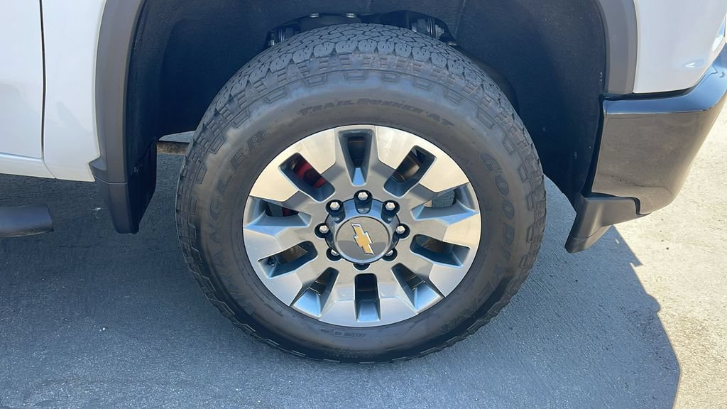 Used 2022 Chevrolet Silverado 2500 Custom w/ Gooseneck/5TH Wheel Package RWD image 10