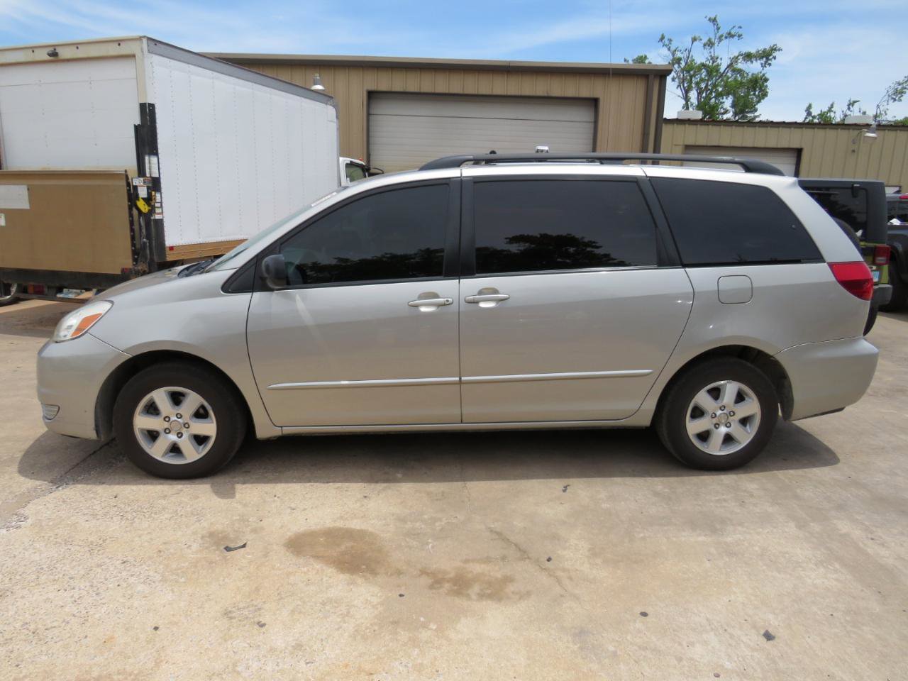 Used 2005 Toyota Sienna LE image 33