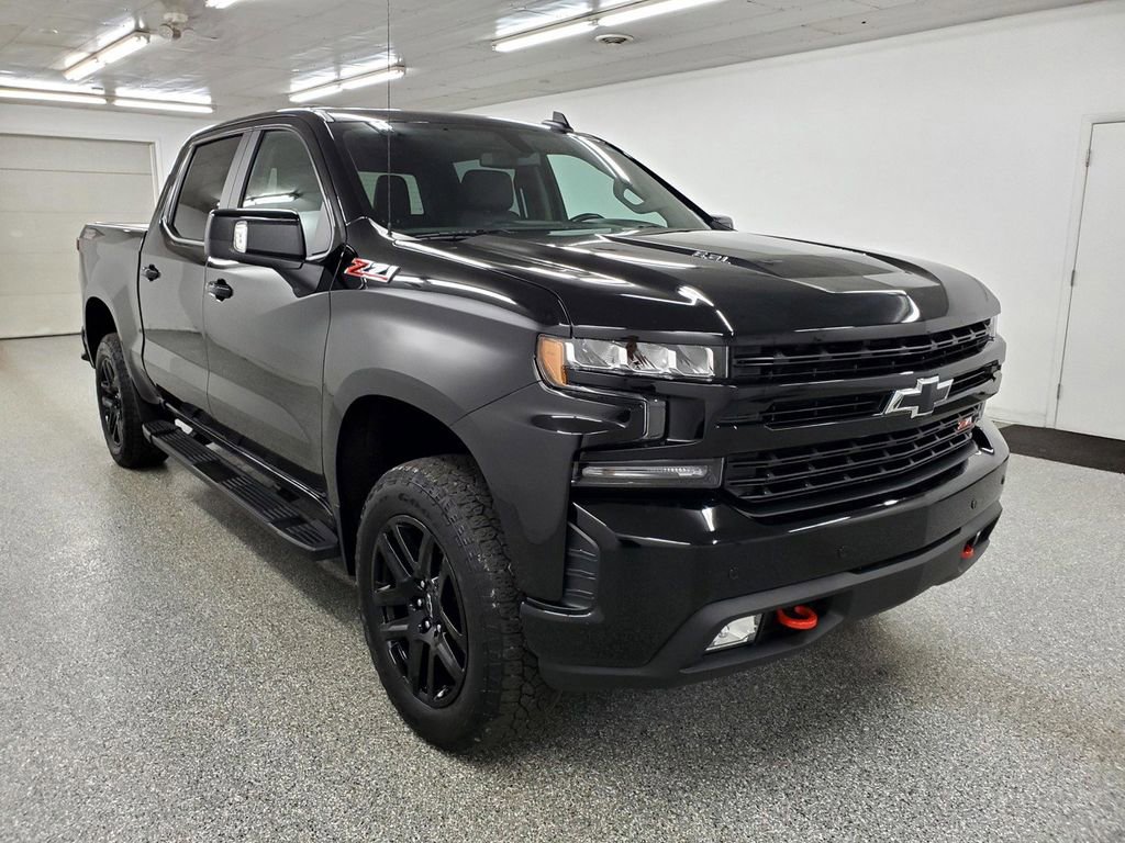 Used 2022 Chevrolet Silverado 1500 LT Trail Boss w/ LT Trail Boss Premium Package image 3
