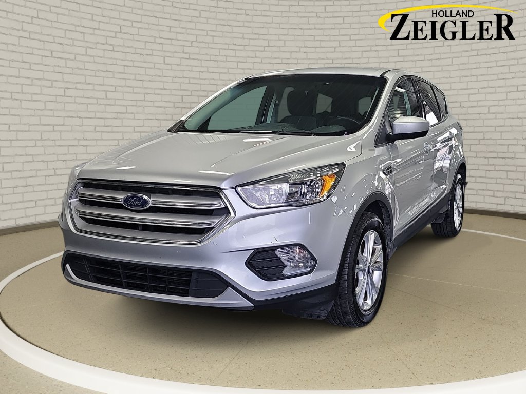 Used 2019 Ford Escape SE AWD/4WD image 1