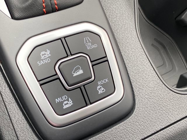 New 2026 Nissan Frontier PRO-4X w/ Tow Package image 18