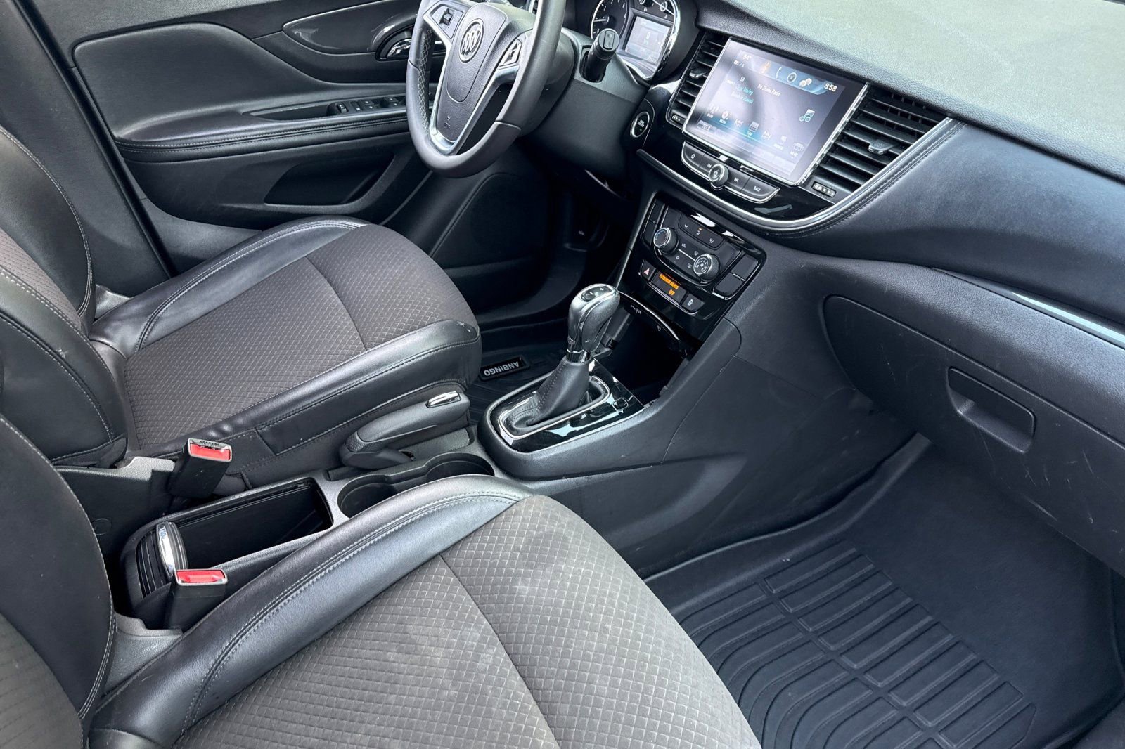 Used 2020 Buick Encore Preferred w/ Safety Package FWD image 16