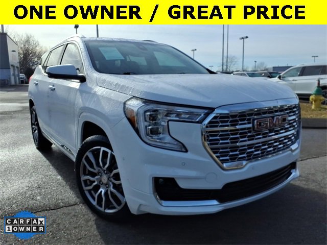 Used 2024 GMC Terrain Denali w/ Denali Premium Package