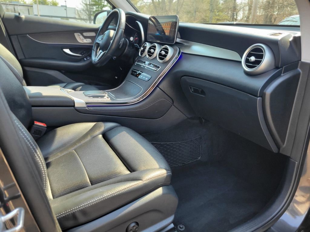 Certified 2020 Mercedes-Benz GLC 300 4MATIC image 9