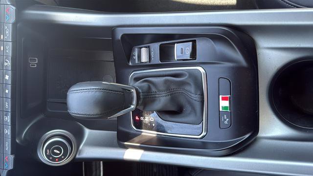 Used 2025 Alfa Romeo Tonale w/ Premium Package AWD/4WD image 8