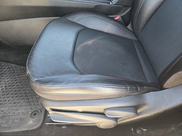 Used 2024 Jeep Compass Trailhawk image 24