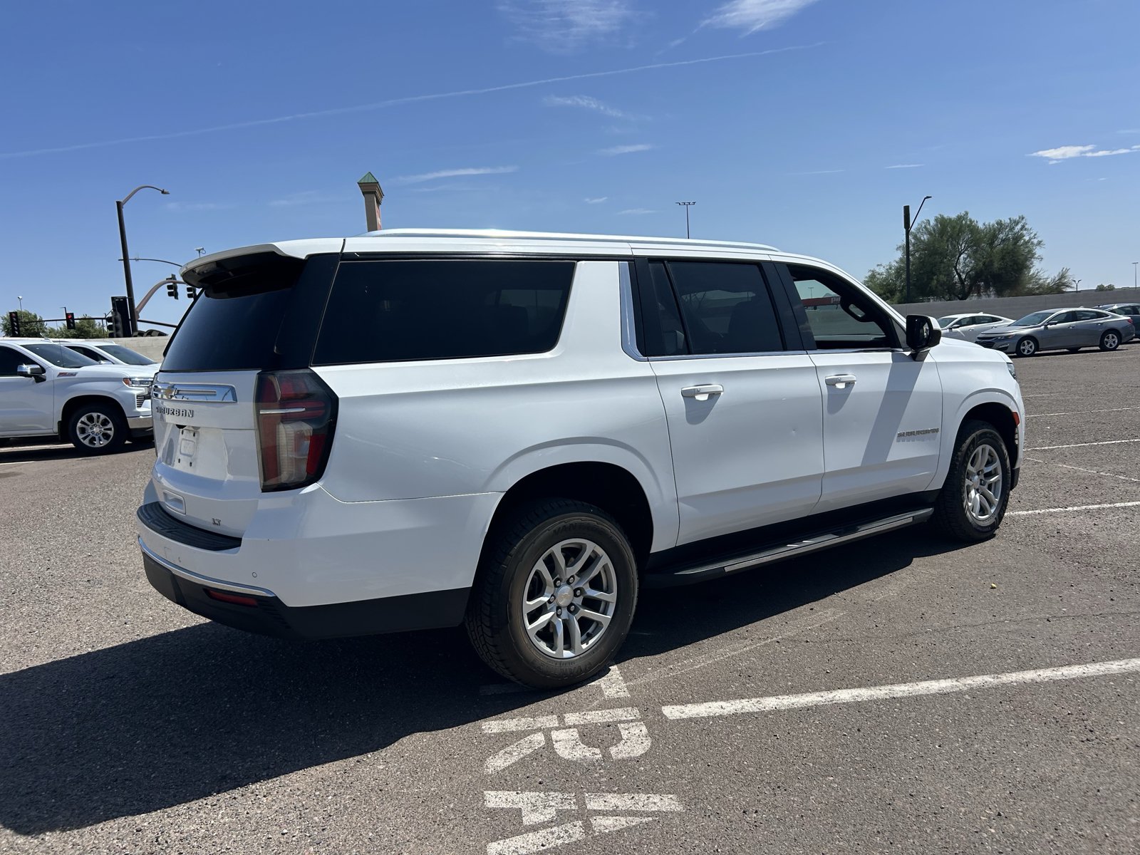 Certified 2023 Chevrolet Suburban LT AWD/4WD image 5