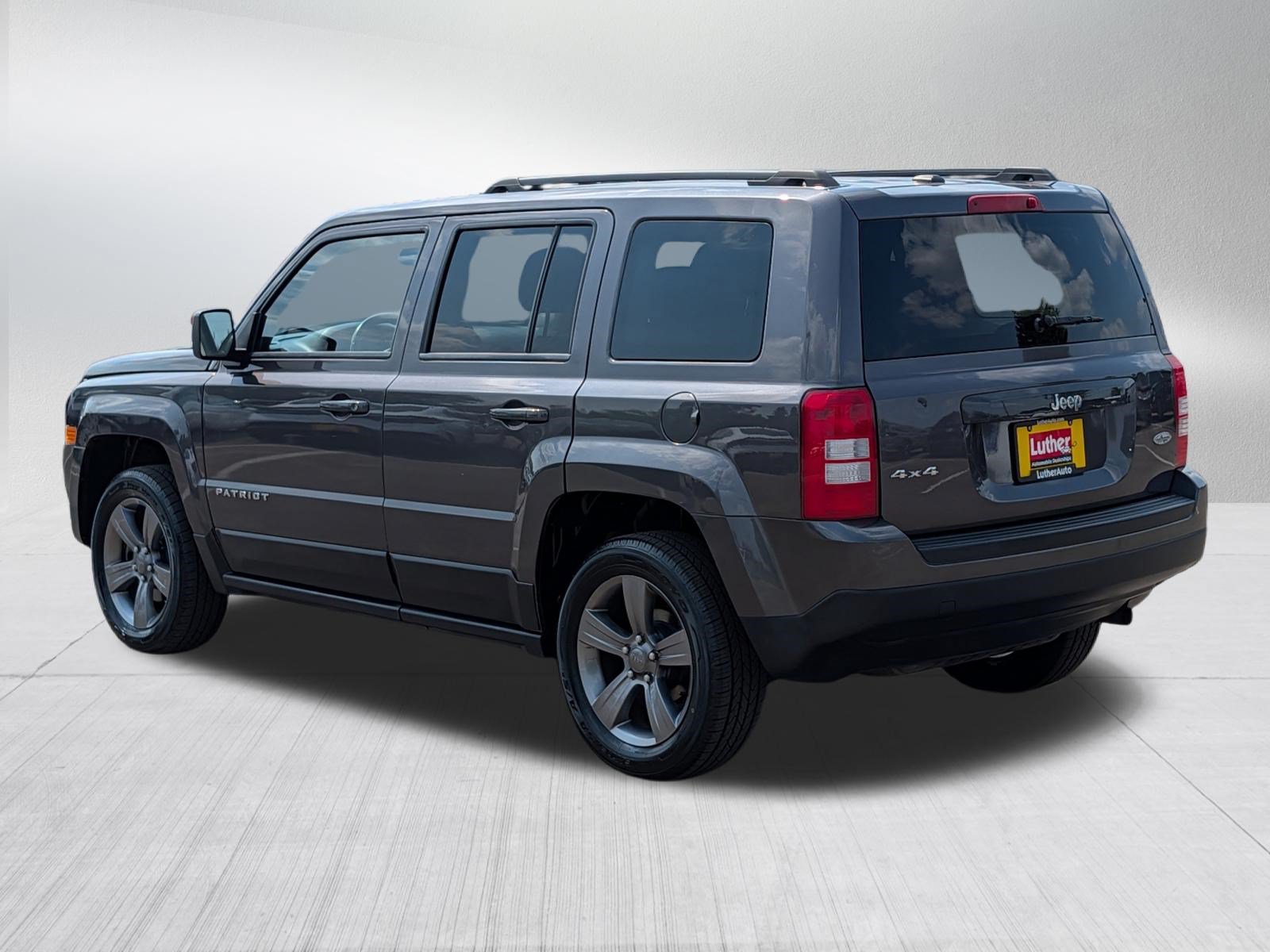 Used 2015 Jeep Patriot 4WD image 5