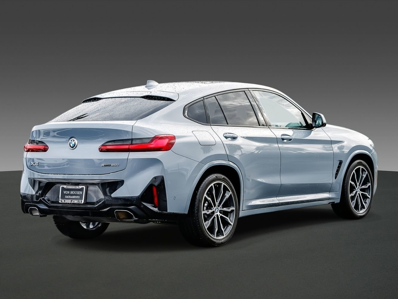 Used 2022 BMW X4 xDrive30i w/ M Sport Package 2 image 4