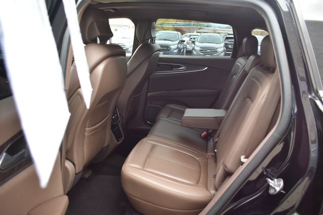 Used 2018 Lincoln MKX Reserve w/ Driver Assistance Package AWD/4WD image 38