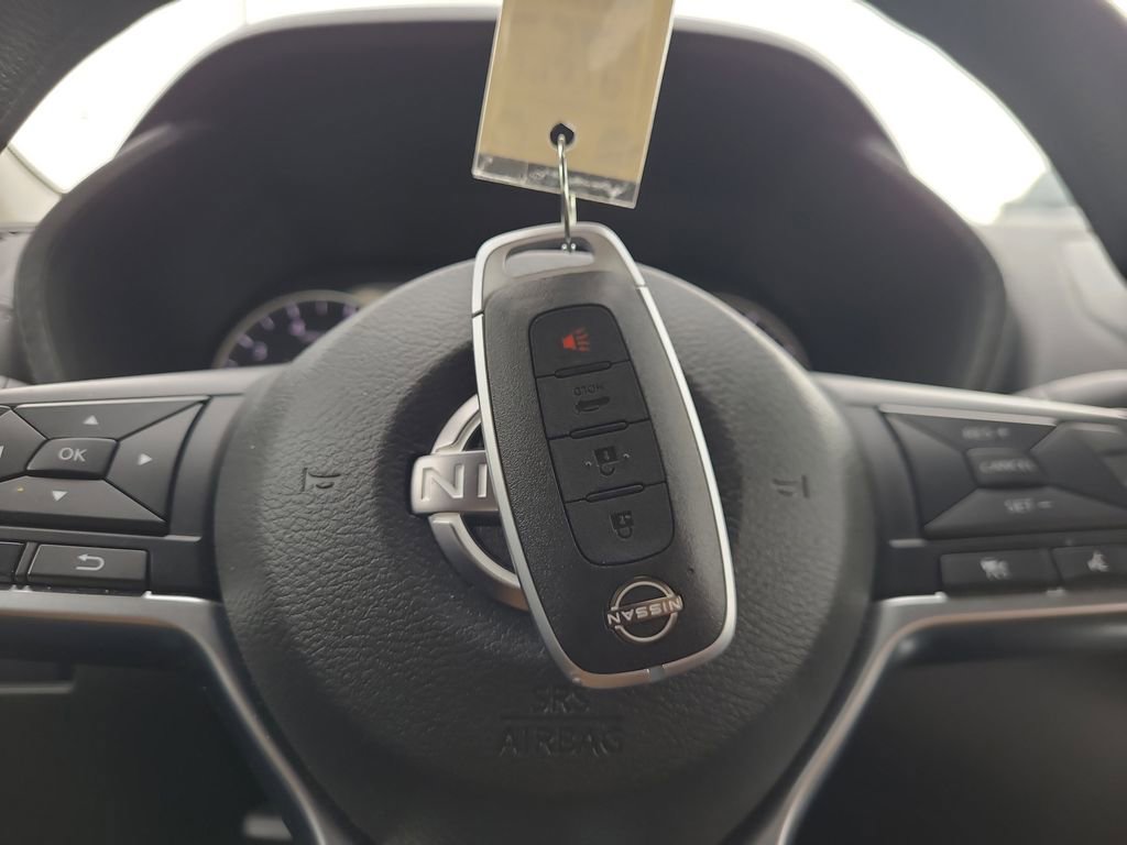 Used 2024 Nissan Sentra SV image 31