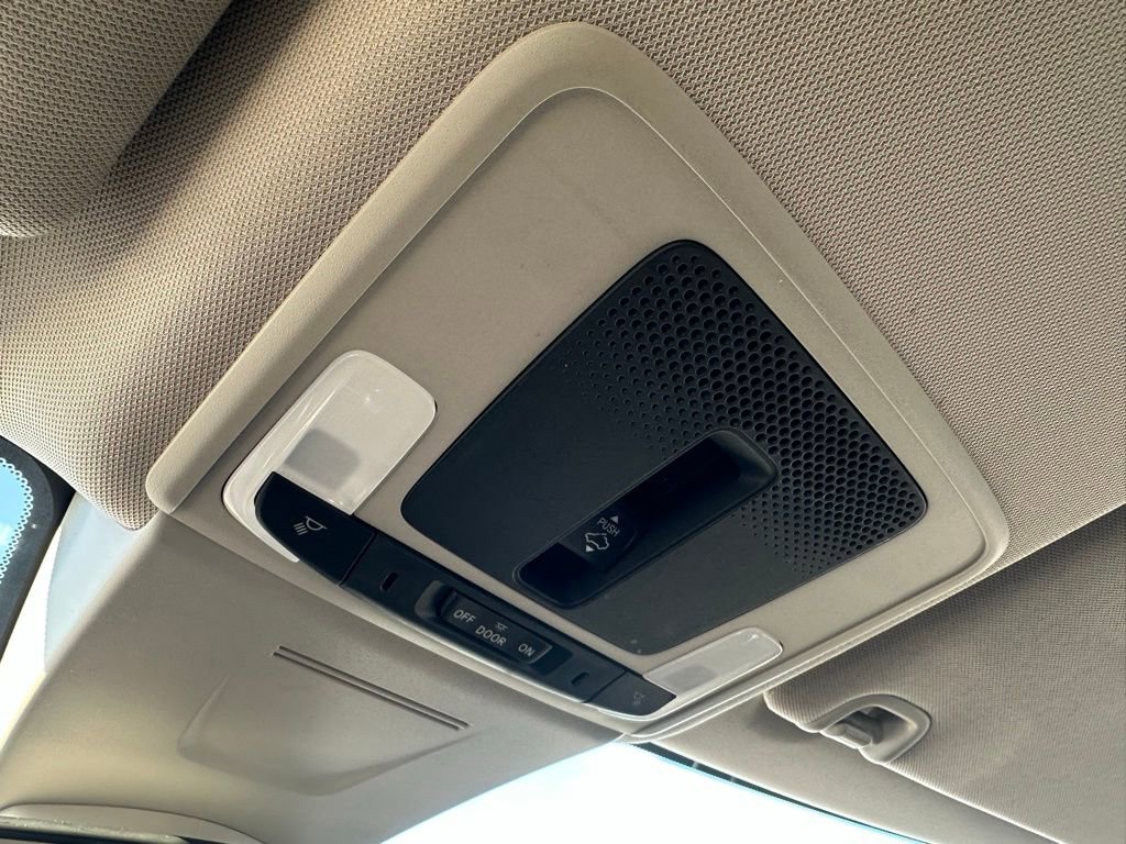 Used 2022 Honda Civic EX-L image 16