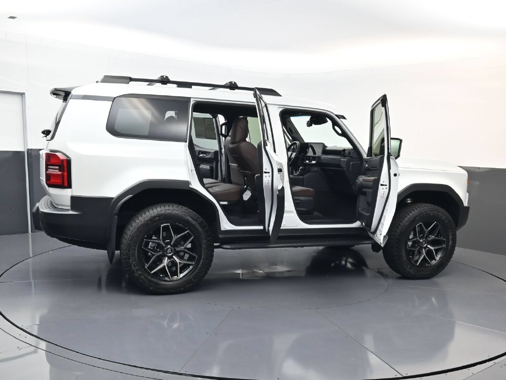Used 2025 Toyota Land Cruiser AWD/4WD image 28