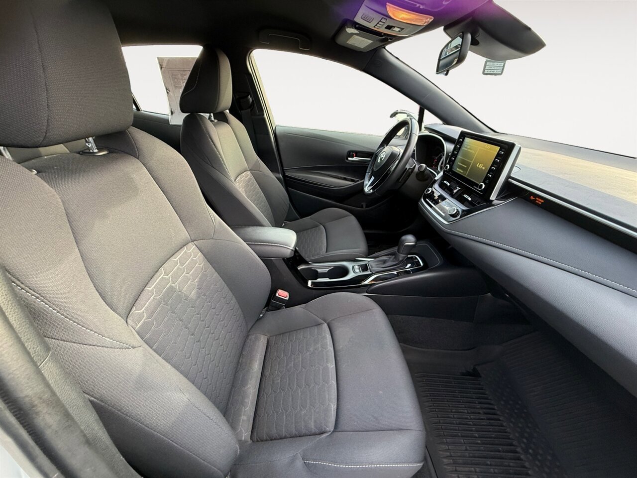 Used 2021 Toyota Corolla SE FWD image 16