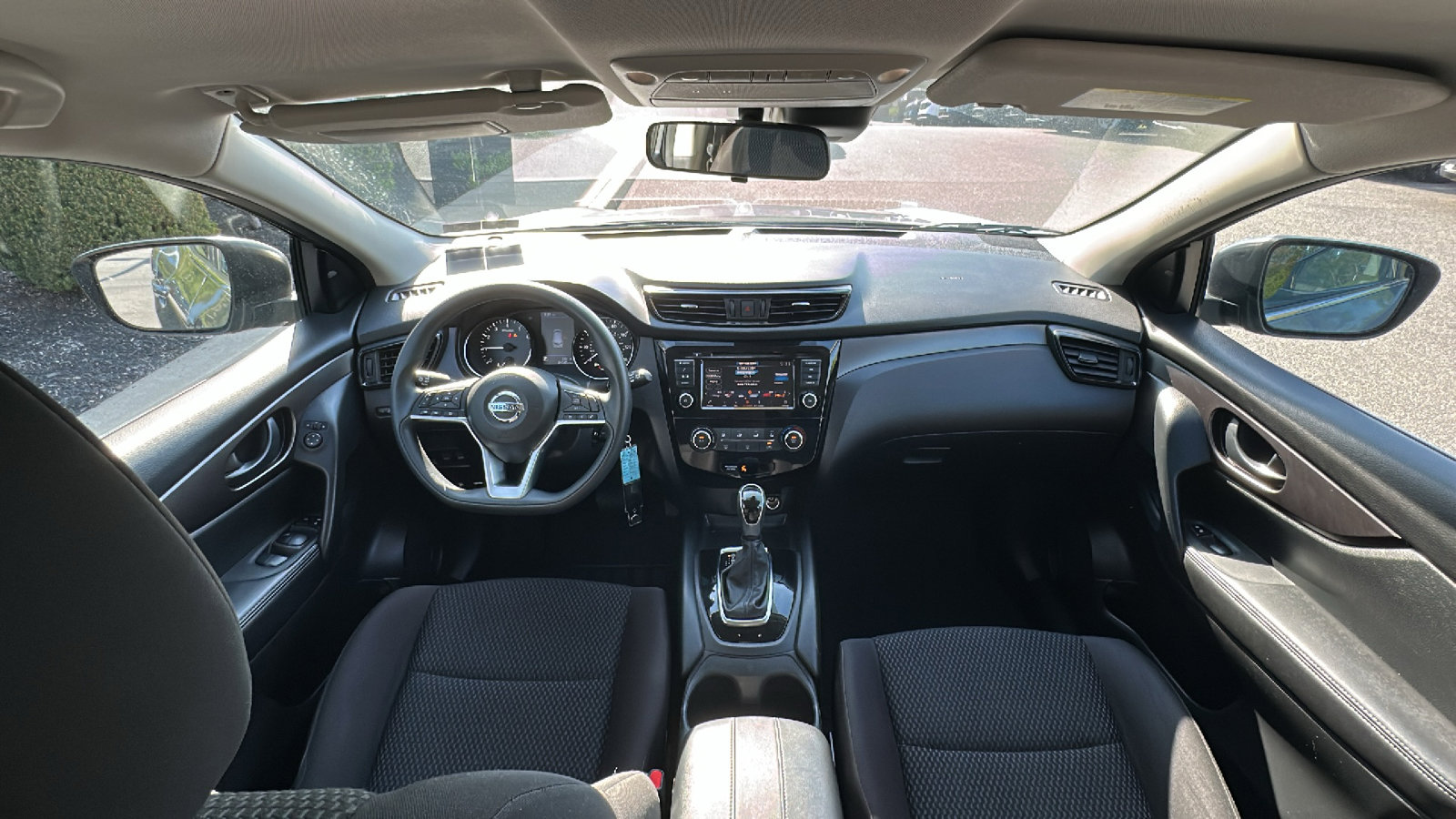 Used 2020 Nissan Rogue Sport S AWD/4WD image 27