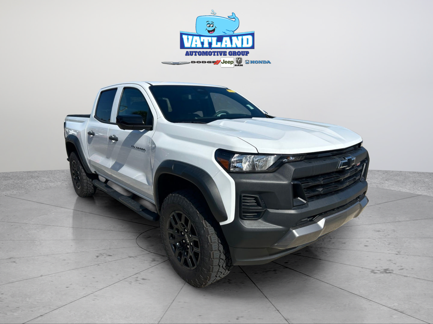 Used 2024 Chevrolet Colorado Trail Boss w/ Technology Package AWD/4WD image 22