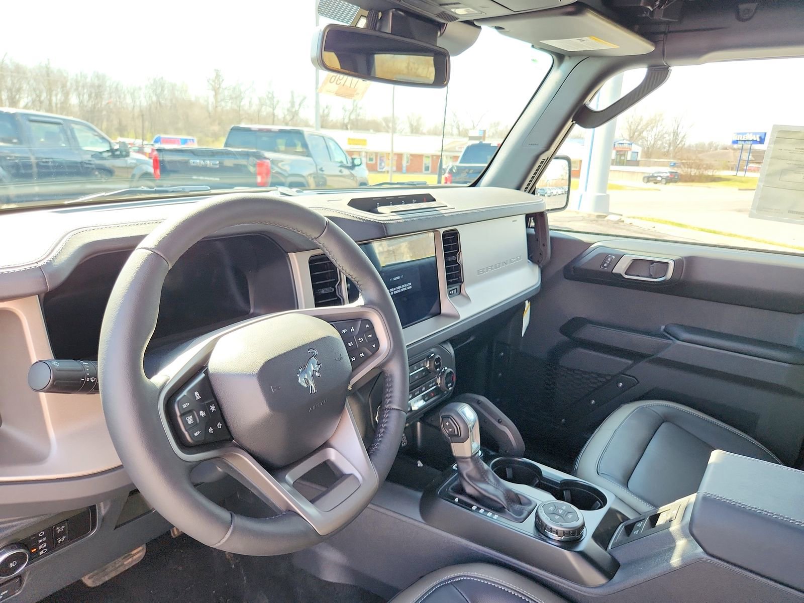 New 2026 Ford Bronco Outer Banks w/ Sasquatch Package image 11