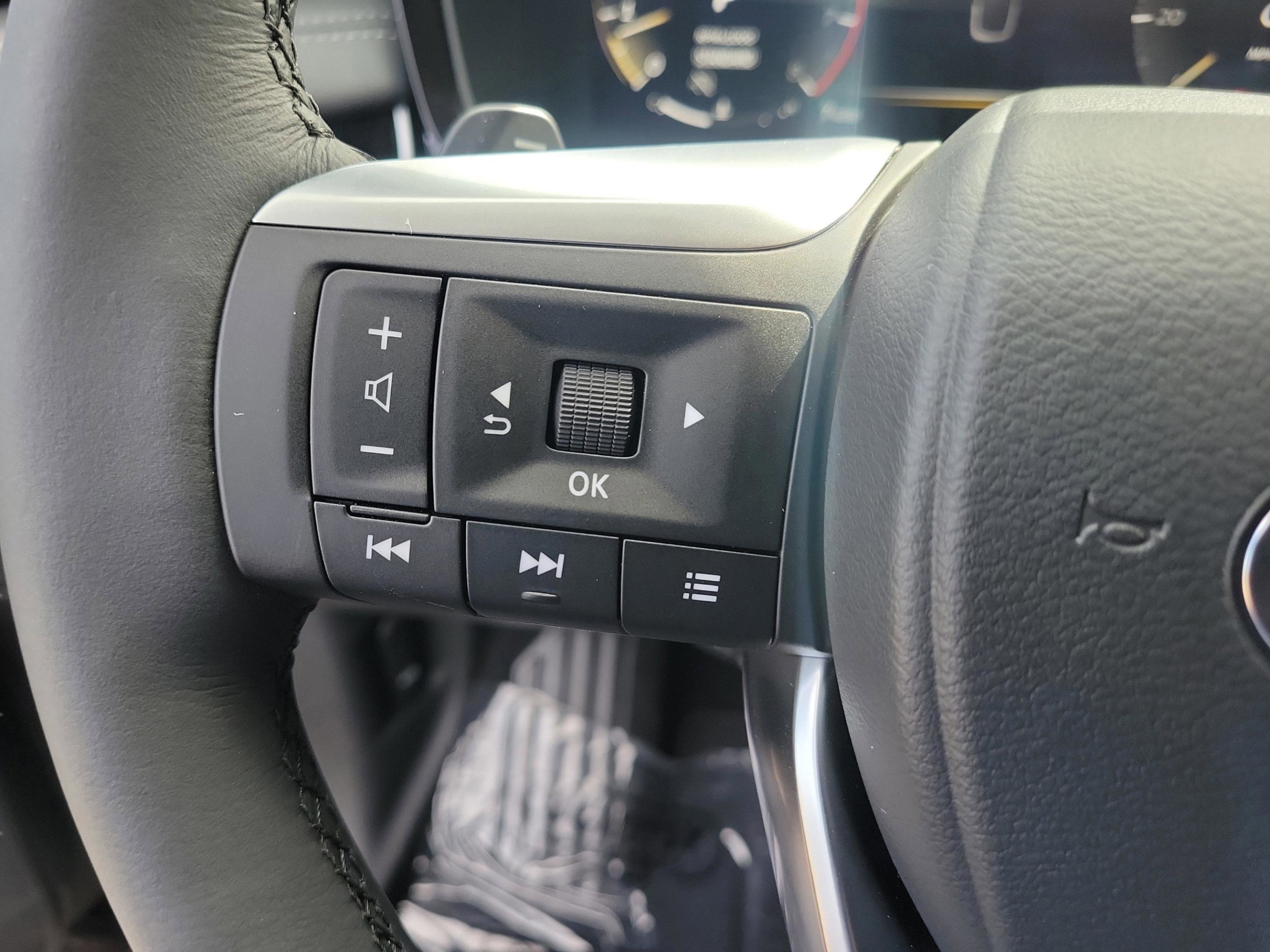 New 2026 INFINITI QX60 Luxe w/ Cargo Package image 25