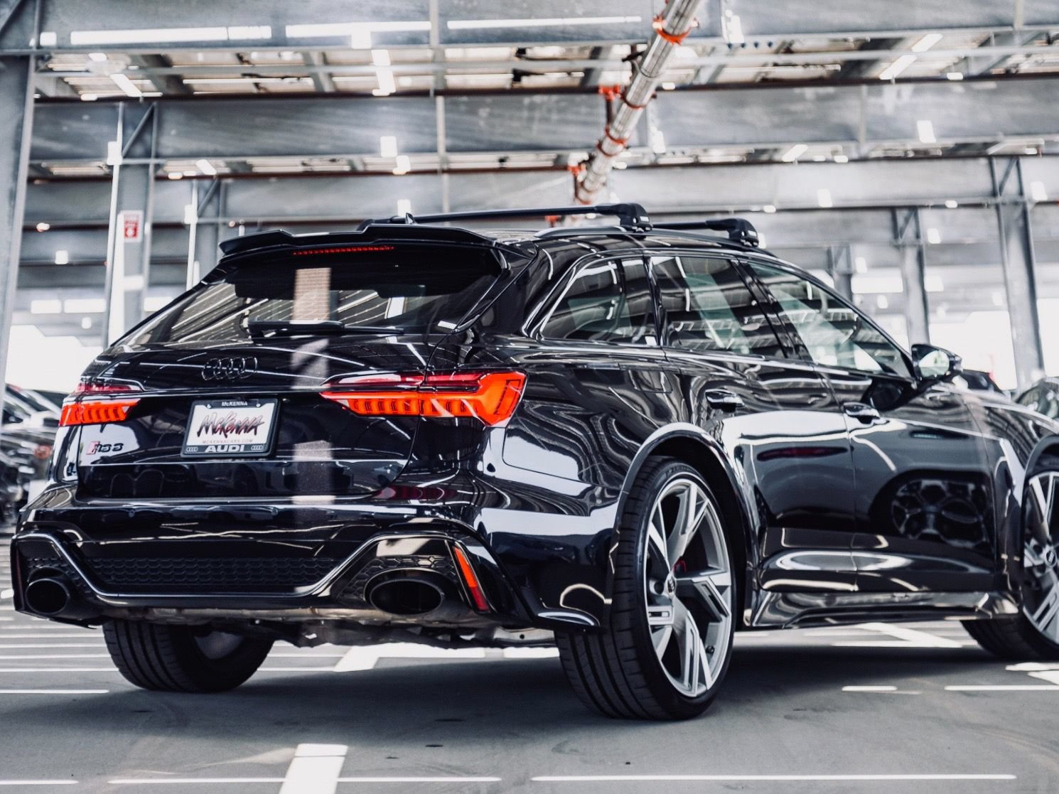 Certified 2021 Audi RS 6 w/ Executive Package AWD/4WD image 3