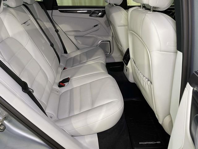 New 2026 Porsche Macan GTS image 22