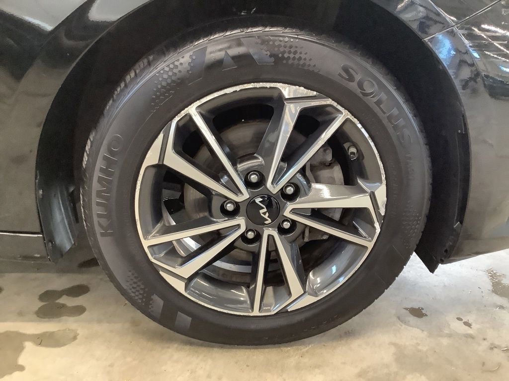 Certified 2023 Kia Forte LXS FWD image 25