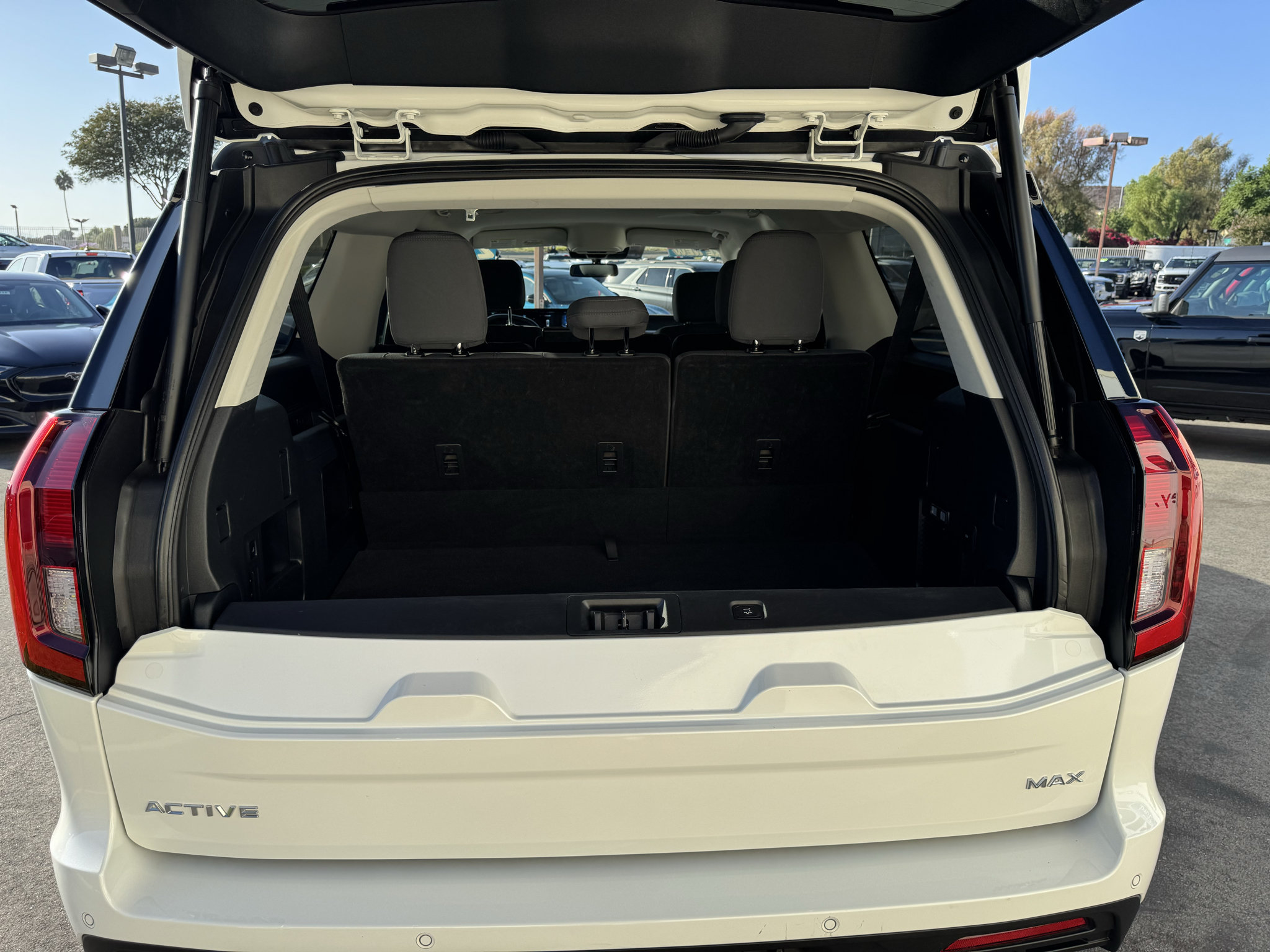 Used 2025 Ford Expedition Max Active RWD image 13