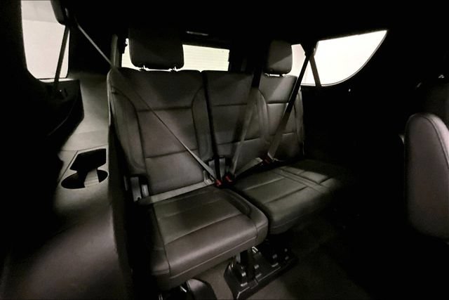 Used 2025 Chevrolet Suburban LT w/ Comfort Package AWD/4WD image 33
