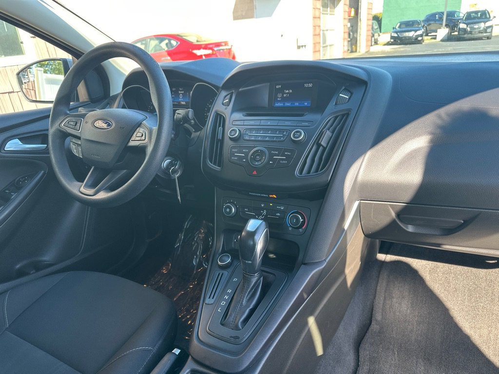 Used 2016 Ford Focus SE image 8