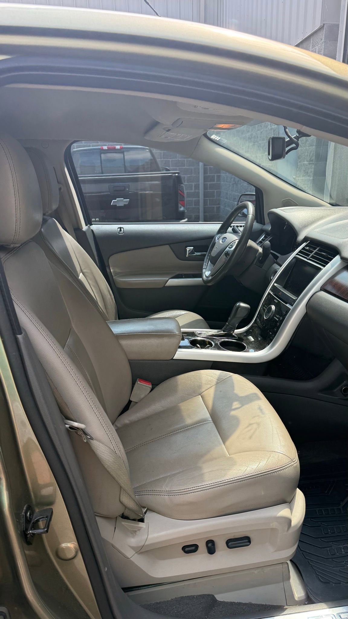 Used 2013 Ford Edge Limited w/ Driver Entry Pkg FWD image 18