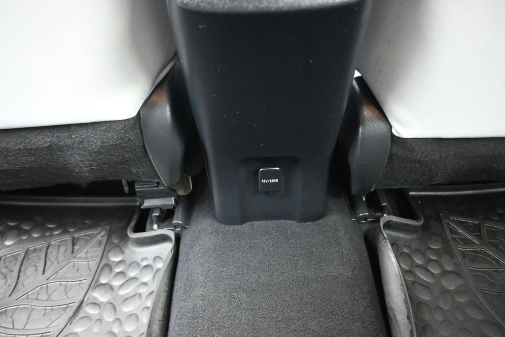 Used 2017 Toyota Prius Prime Premium FWD image 32