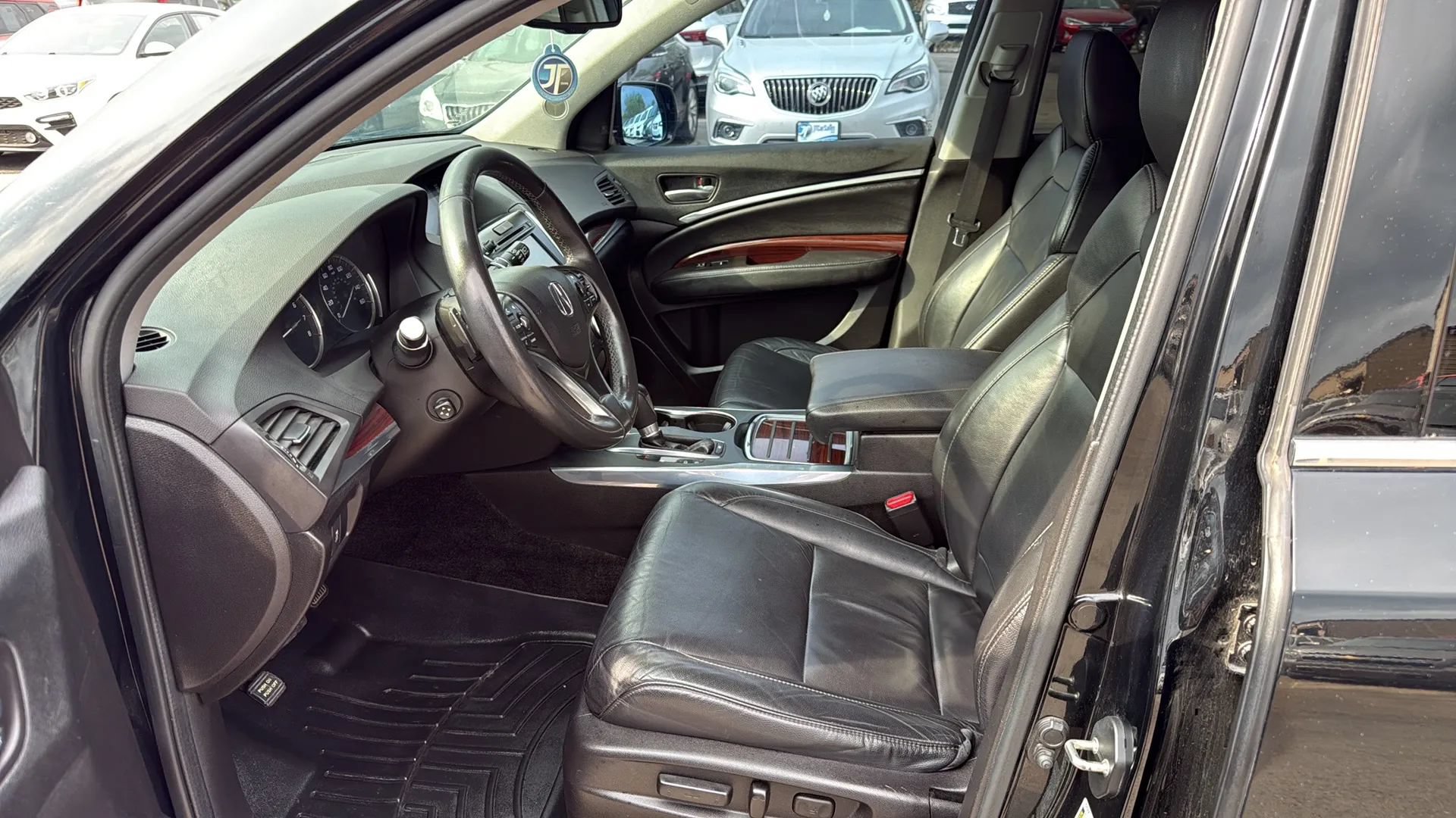 Used 2015 Acura MDX w/ Technology Package AWD/4WD image 2