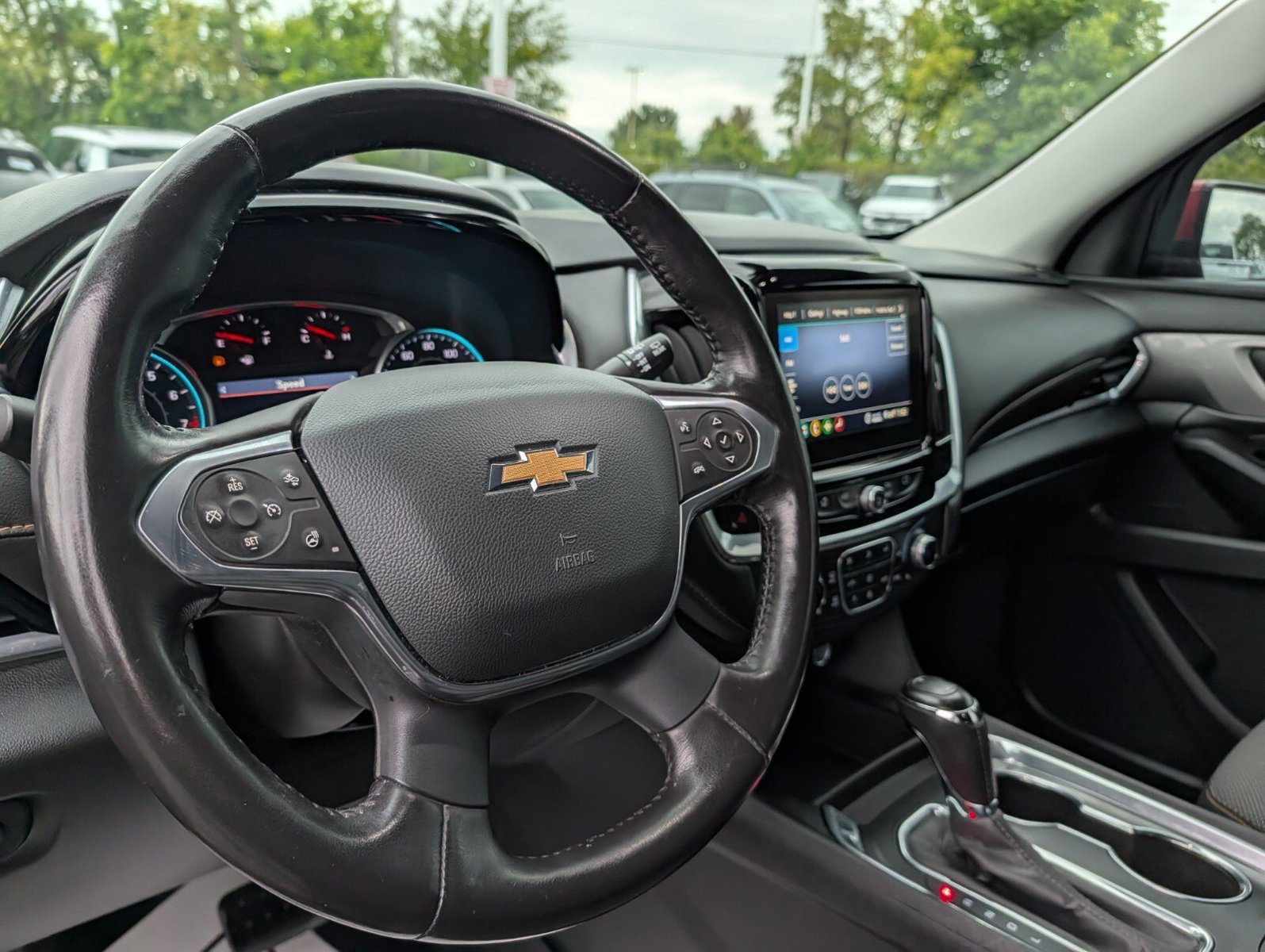 Used 2020 Chevrolet Traverse LT w/ Driver Confidence II Package AWD/4WD image 30