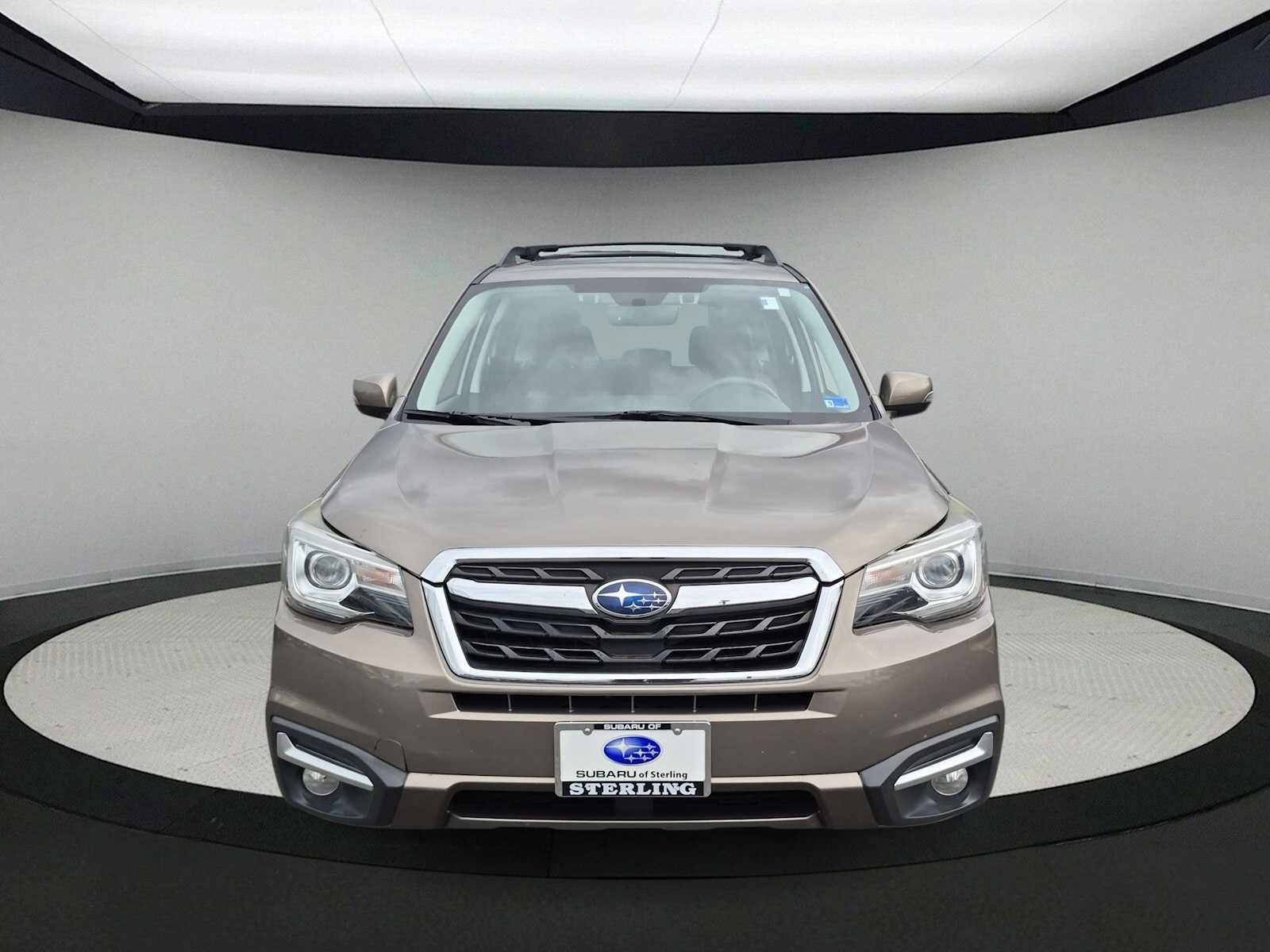 Used 2018 Subaru Forester 2.5i Touring AWD/4WD image 3