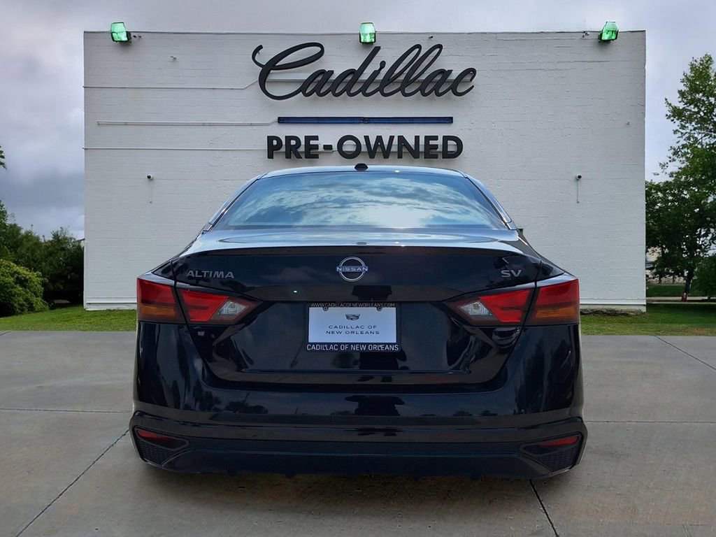 Used 2024 Nissan Altima 2.5 SV FWD image 4