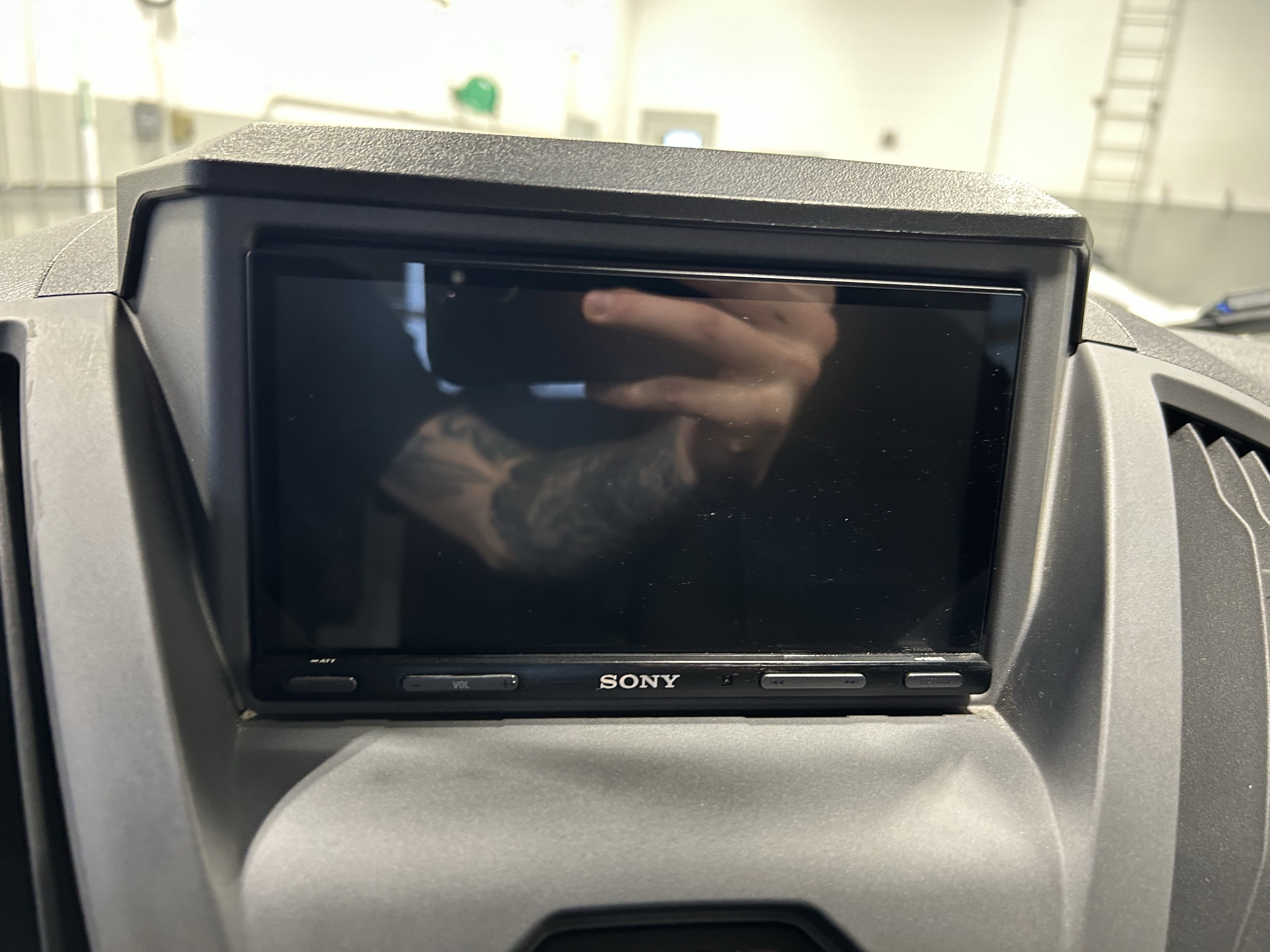 Used 2016 Ford Transit 150 XLT image 25