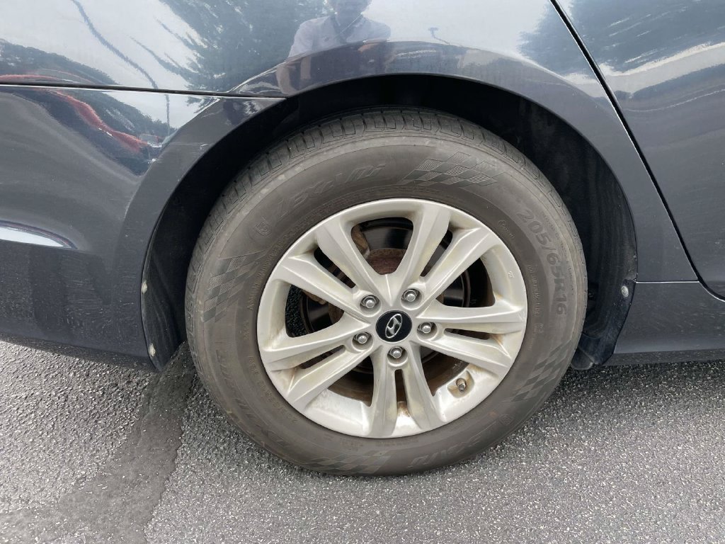 Used 2011 Hyundai Sonata GLS w/ Popular Equipment Pkg 2 FWD image 7