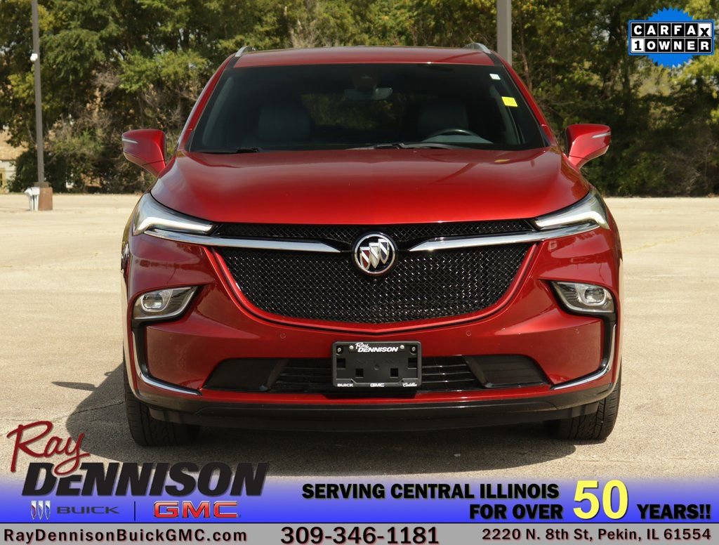 Used 2022 Buick Enclave Essence w/ Sport Touring Edition image 2