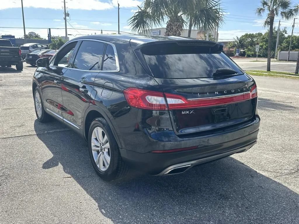 Used 2018 Lincoln MKX Premiere FWD image 9