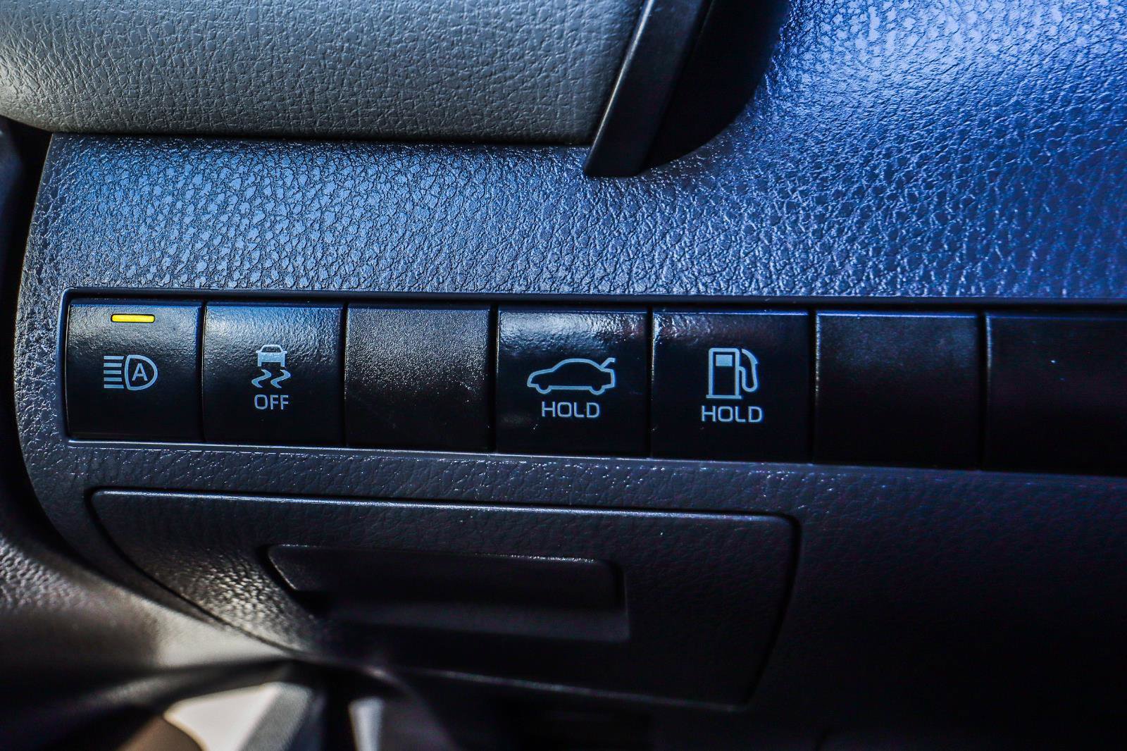 Used 2022 Toyota Camry LE FWD image 35