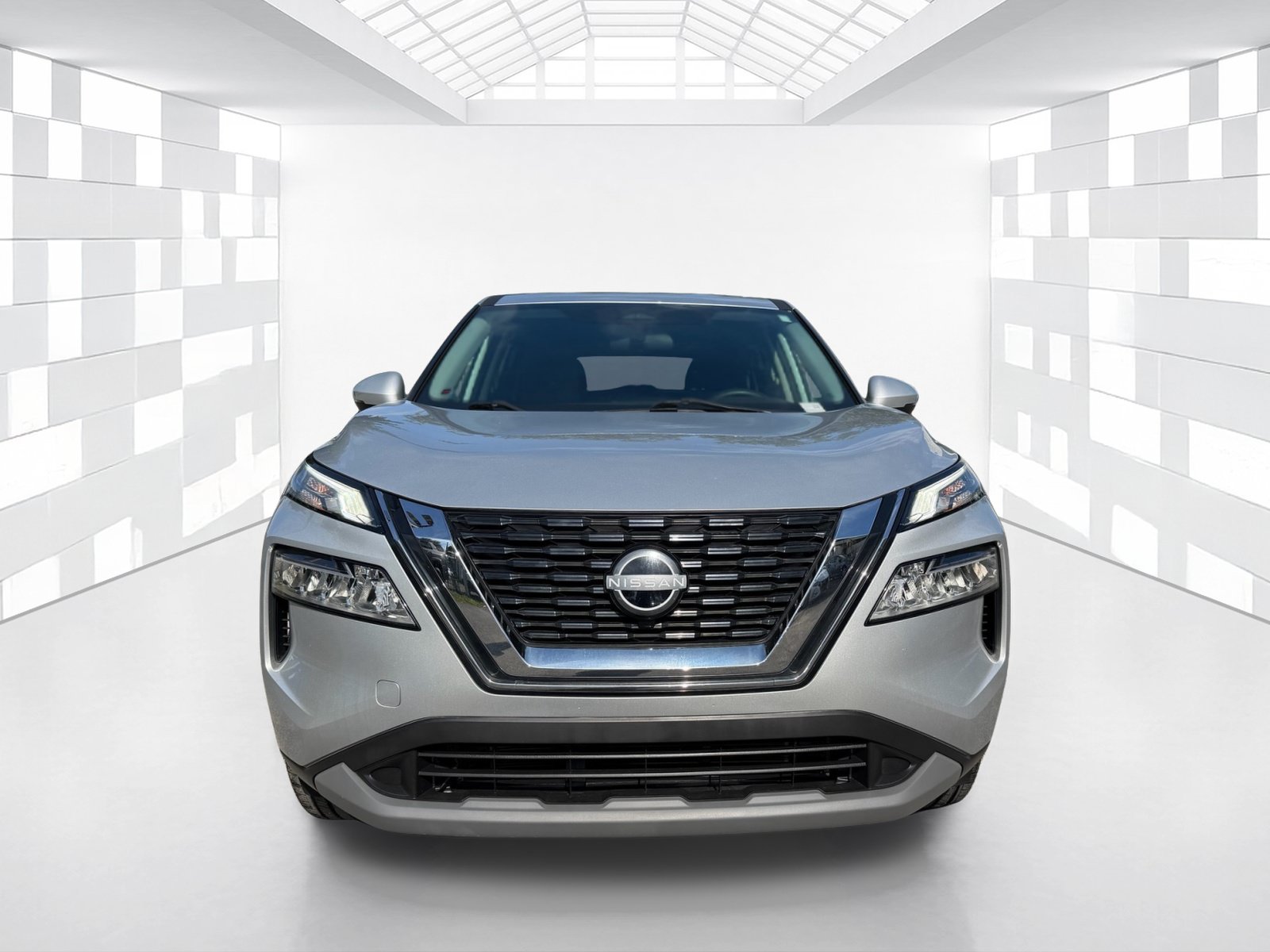Certified 2022 Nissan Rogue SV FWD image 2