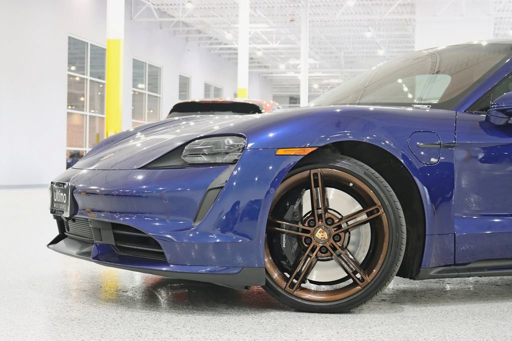 Used 2020 Porsche Taycan Turbo AWD/4WD image 2