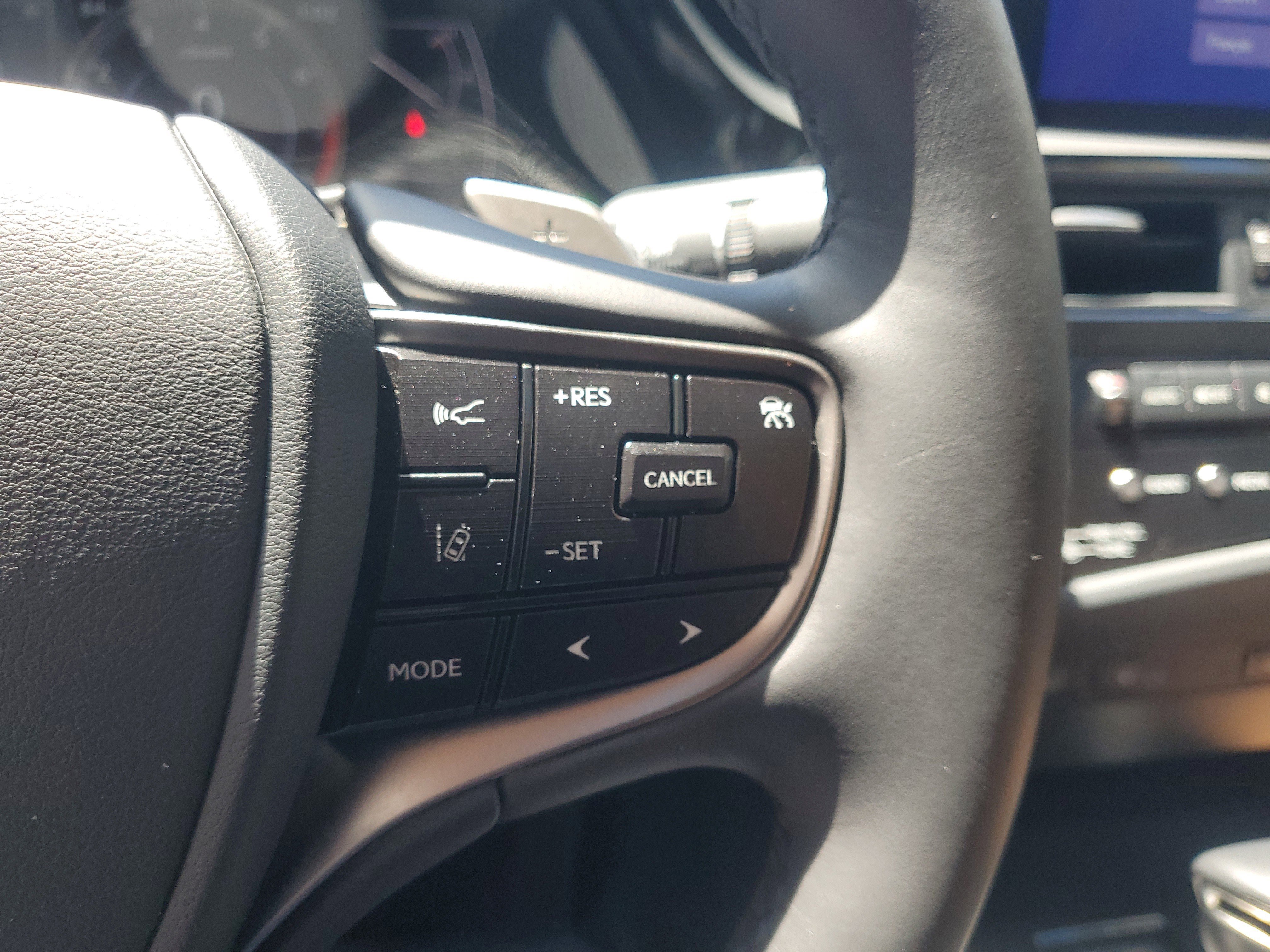 Certified 2024 Lexus ES 350 w/ Premium Package FWD image 21