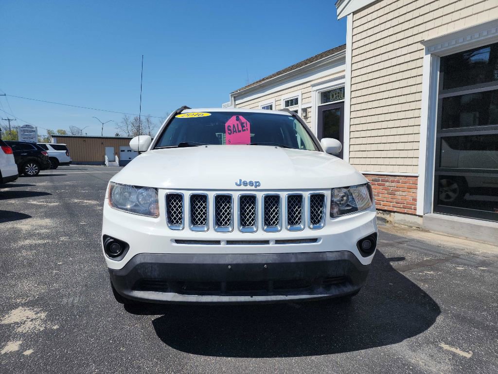 Used 2016 Jeep Compass Latitude FWD image 7
