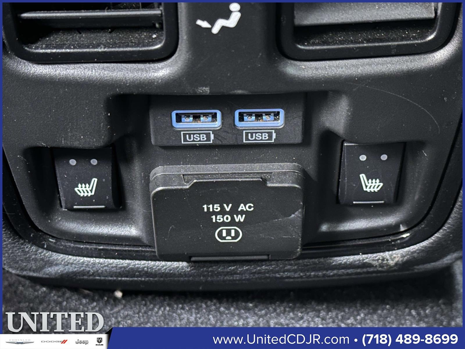 Used 2023 Dodge Durango R/T w/ Hemi Orange Plus Package image 20